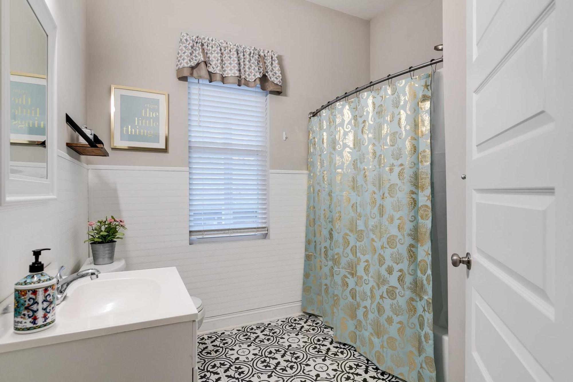 E2 Centrally Located In Carytown Fully Fenced Richmond Bagian luar foto