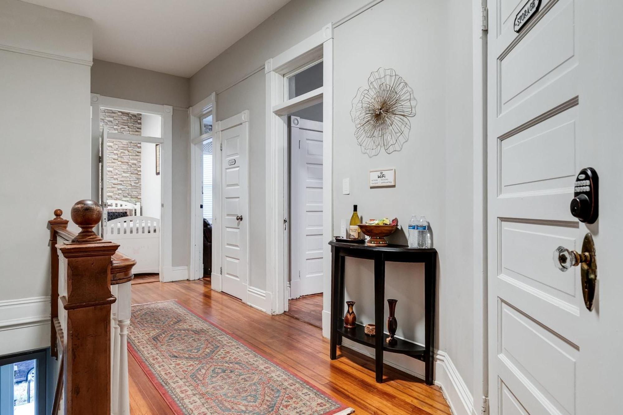 E2 Centrally Located In Carytown Fully Fenced Richmond Bagian luar foto